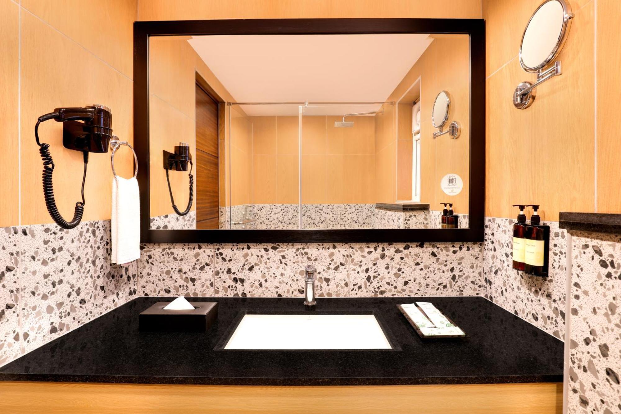 Lemon Tree Suites, Whitefield, Bengaluru Екстер'єр фото